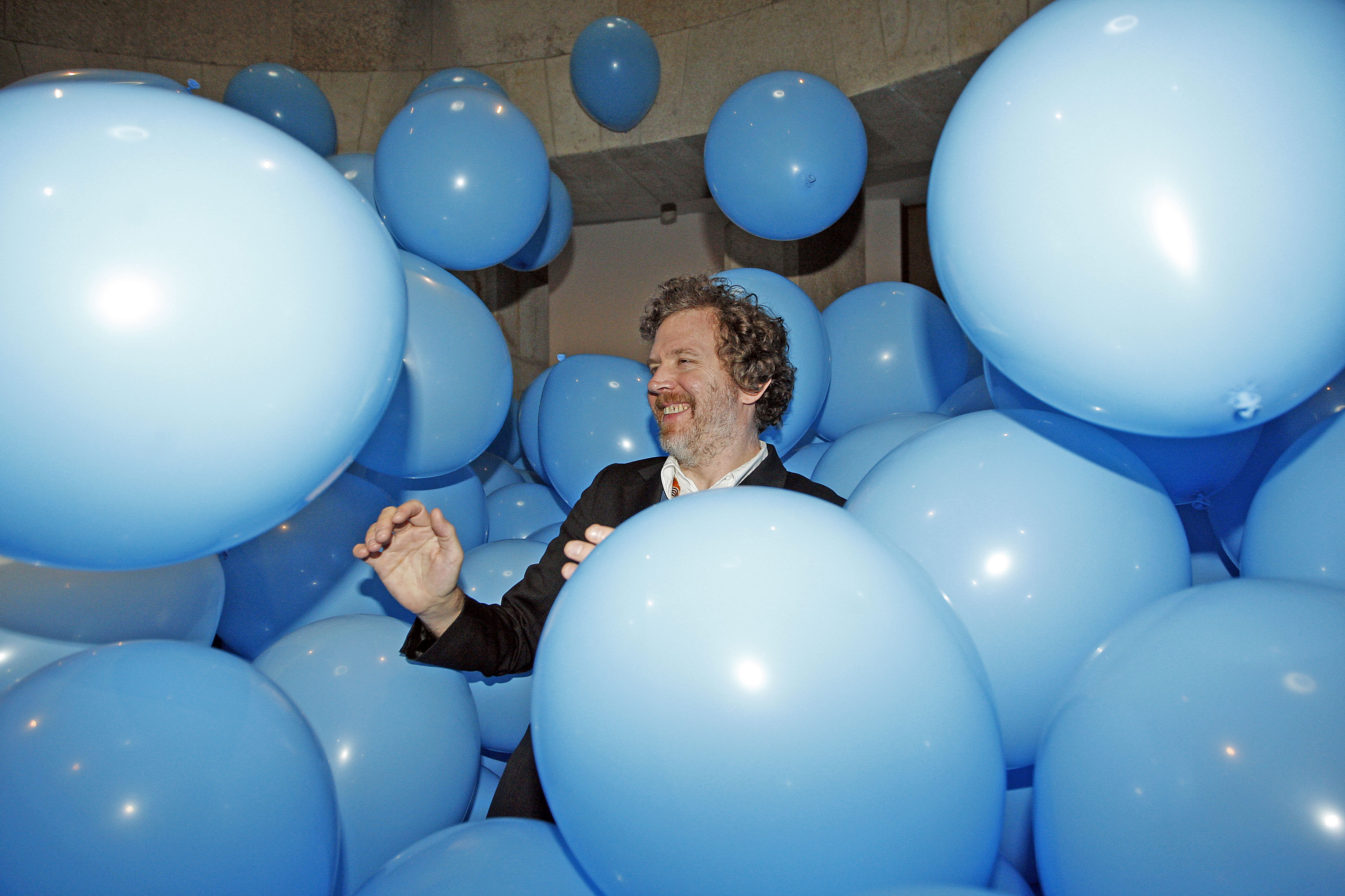 Martin Creed na inauguración da súa mostra